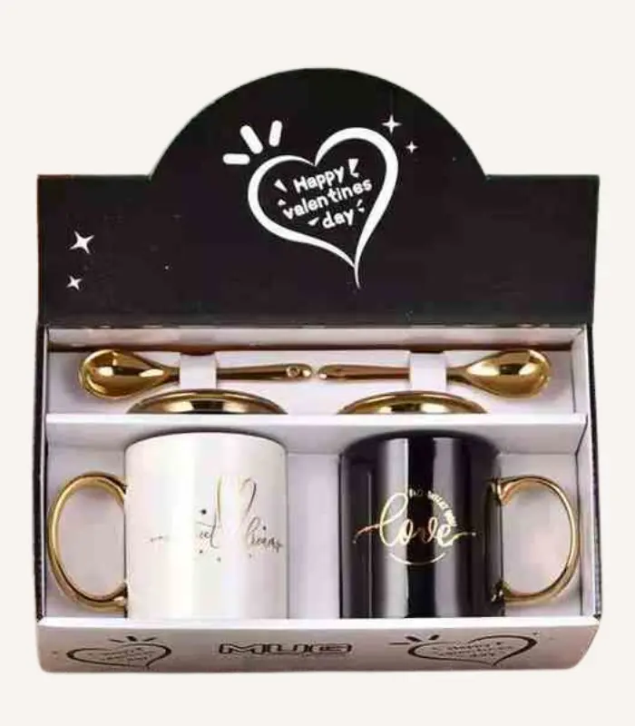 Ceramic couple coffee mug with lid & spoon.